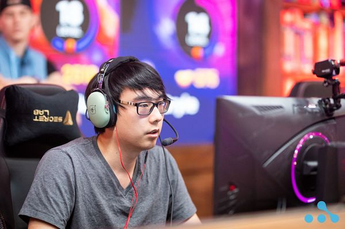 Aui_2000